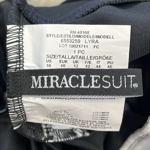 New Miraclesuit Lyra One Piece Swimsuit Spectra Black Contrast Mesh Side Sz 10 - Picture 7 of 12